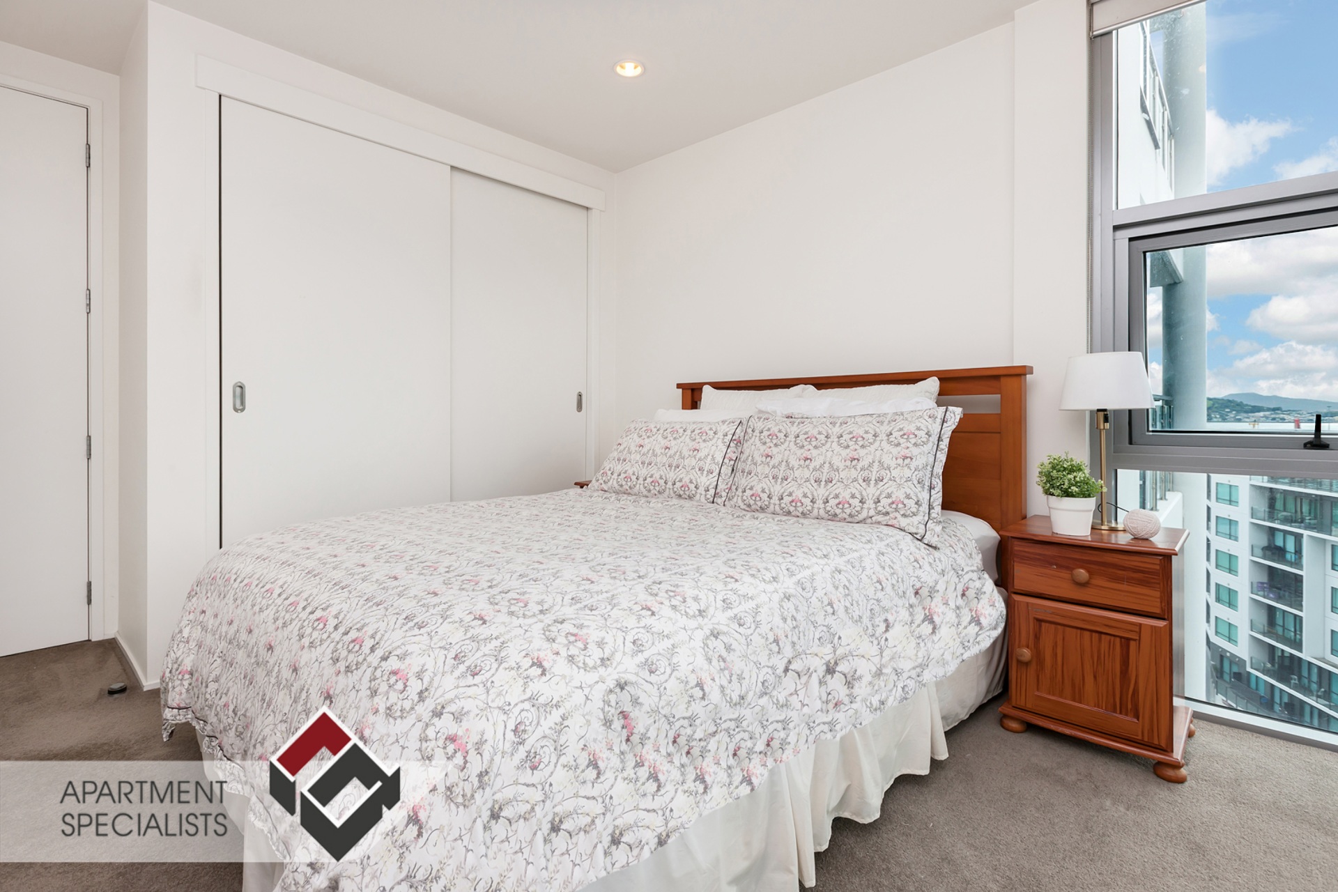 4 | 30 Beach Road, City Centre | Apartment Specialists