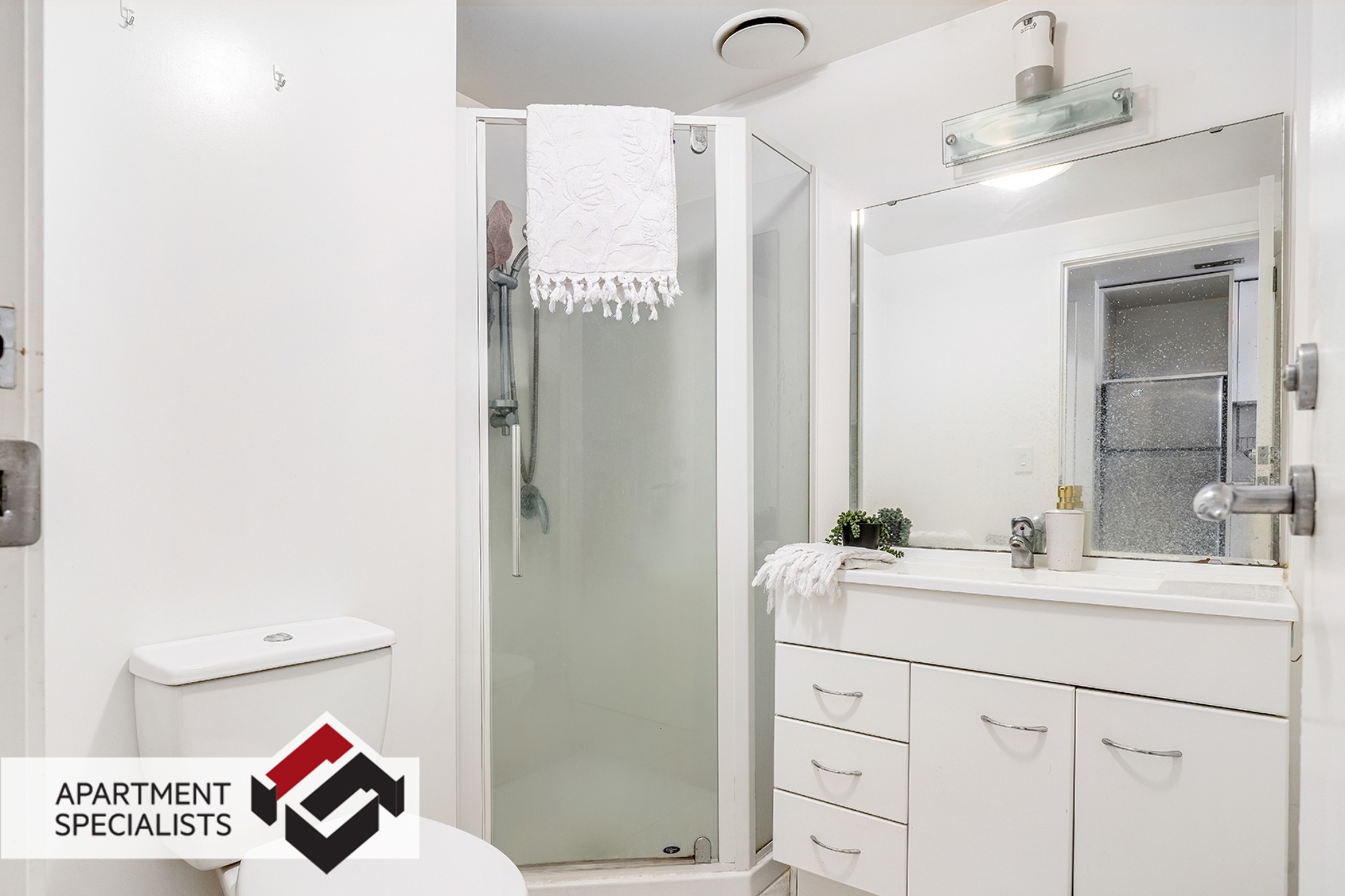 12 | 152 Hobson Street, City Centre | Apartment Specialists