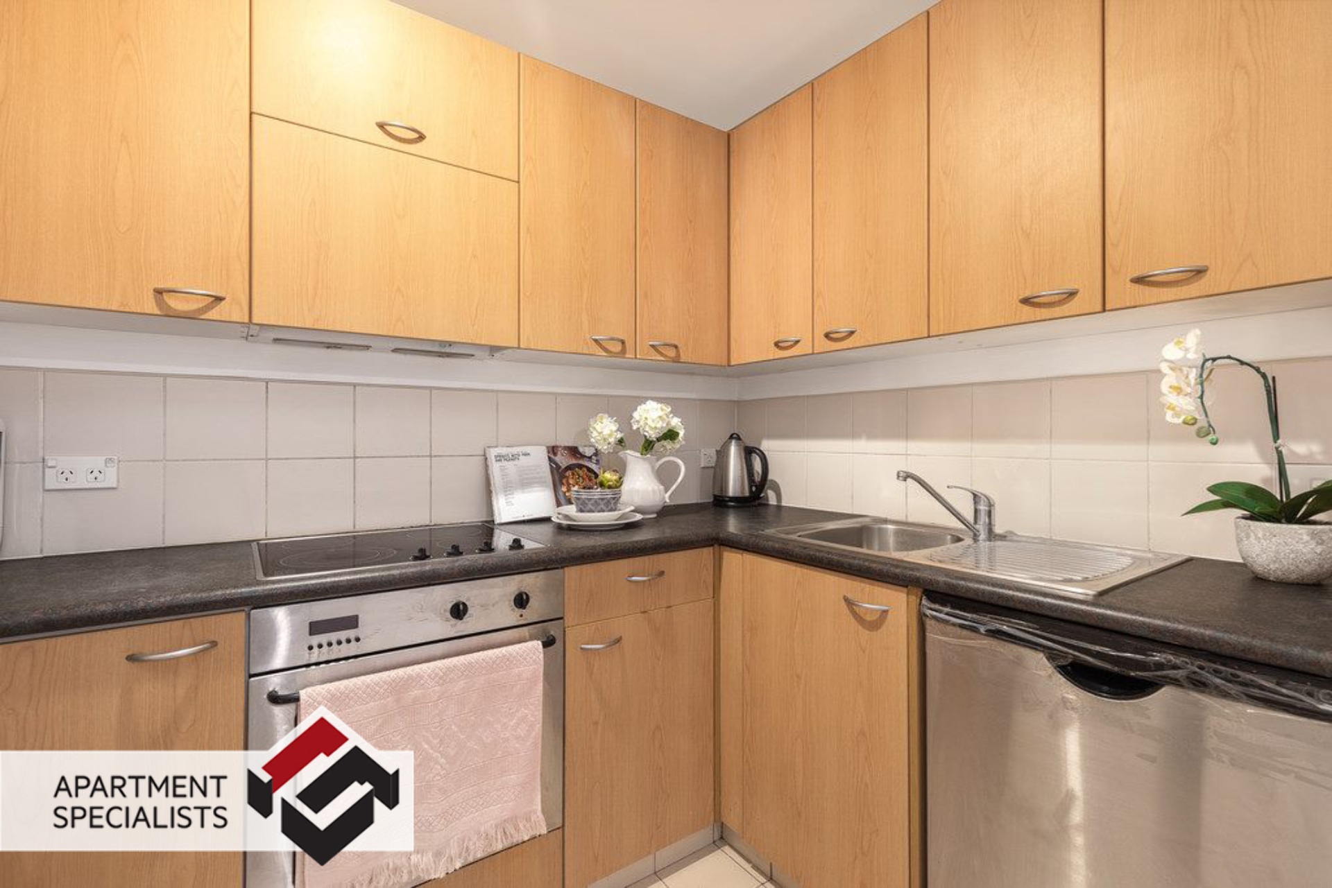 2 | 13 Mount Street, City Centre | Apartment Specialists